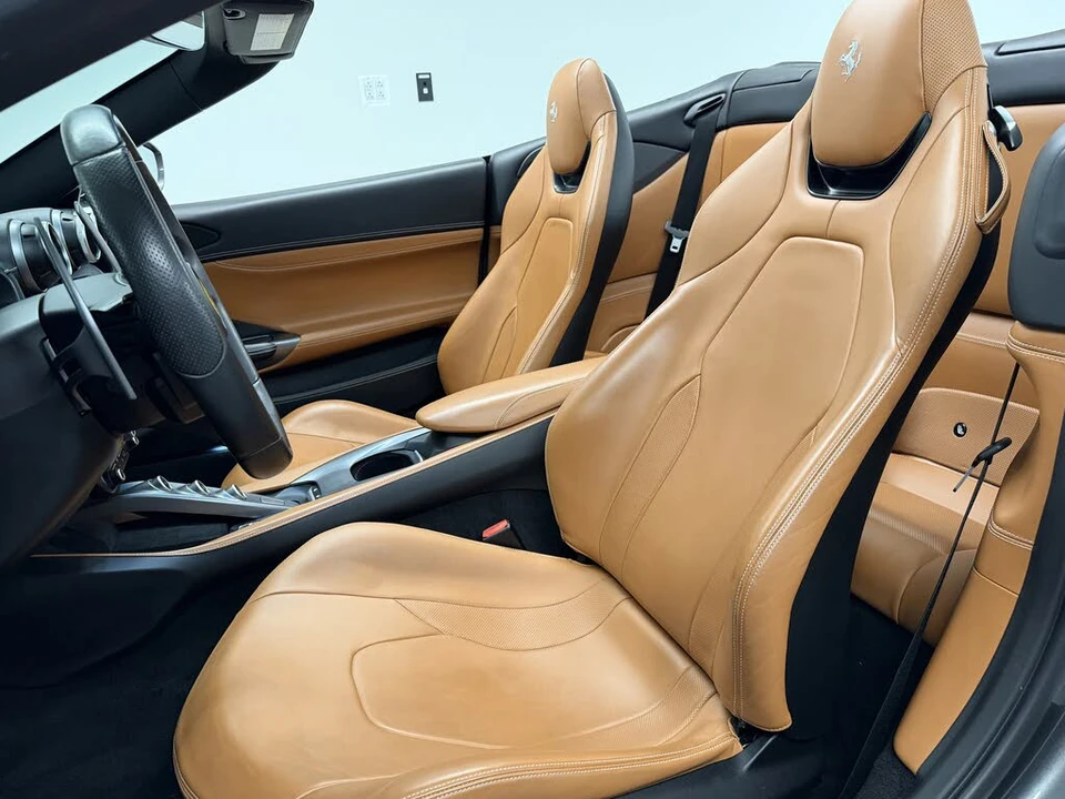 2019 Ferrari Portofino - Image 14 of 22