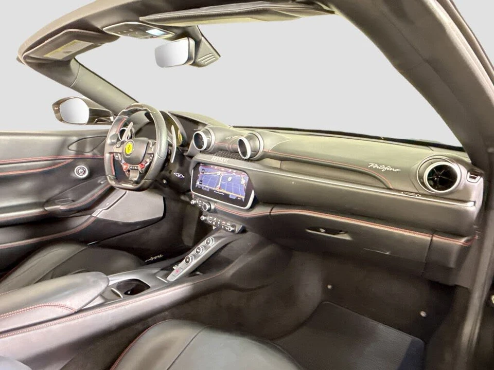2019 Ferrari Portofino - Image 20 of 28