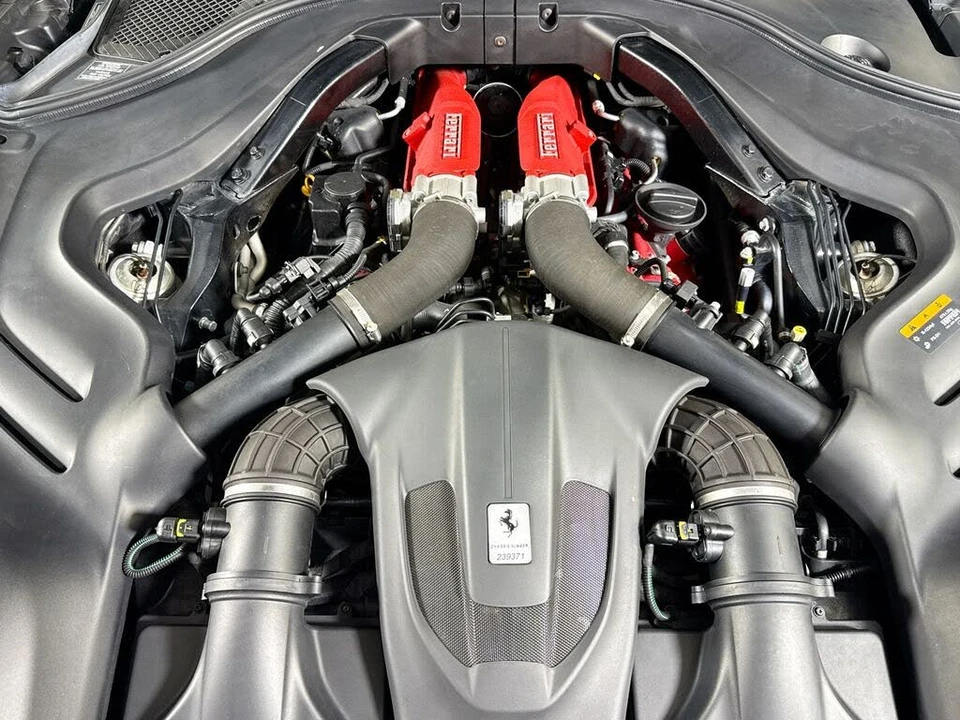 2019 Ferrari Portofino - Image 5 of 28