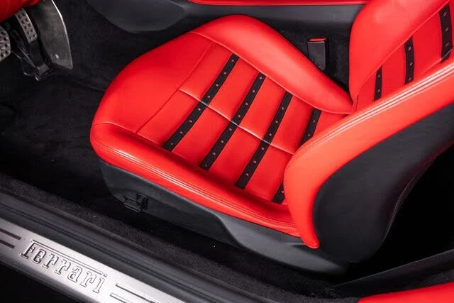 2019 Ferrari Portofino - Image 24 of 31
