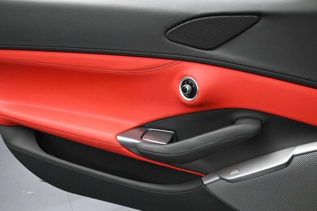 2019 Ferrari Portofino - Image 18 of 31