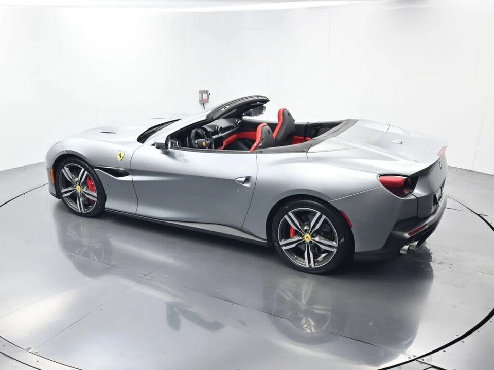 2019 Ferrari Portofino - Image 27 of 31