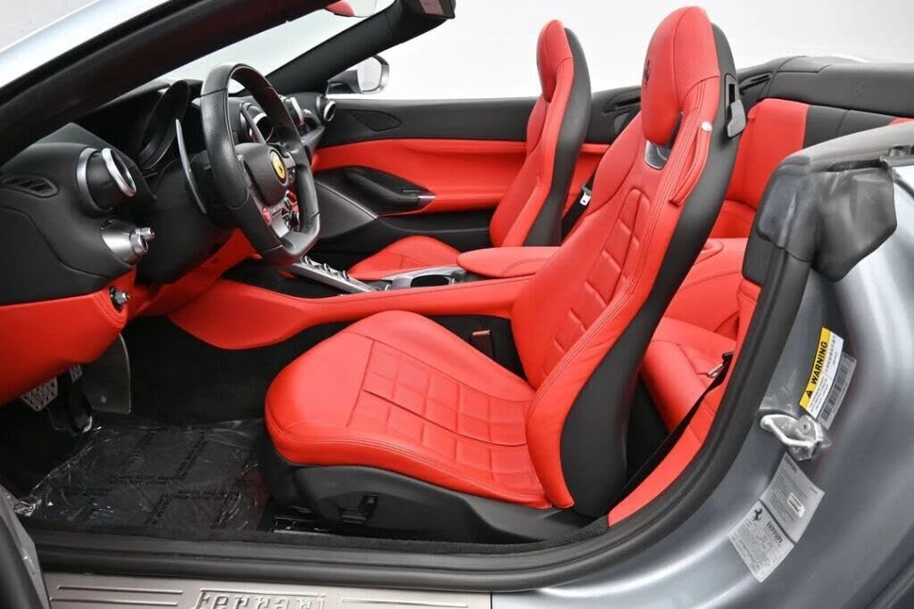 2019 Ferrari Portofino - Image 8 of 31