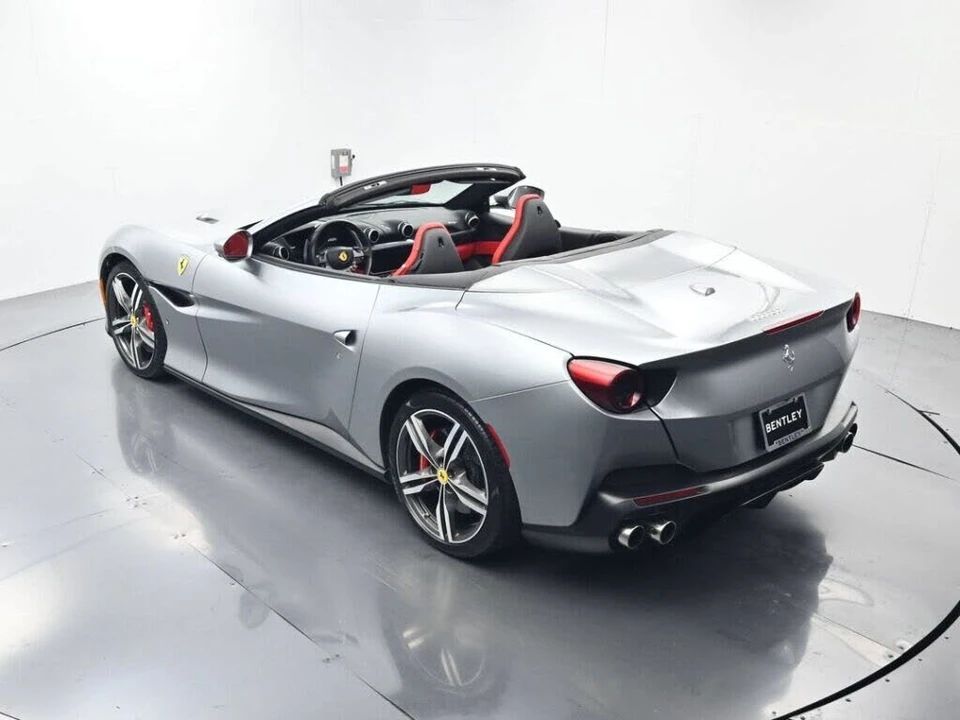 2019 Ferrari Portofino - Image 28 of 31