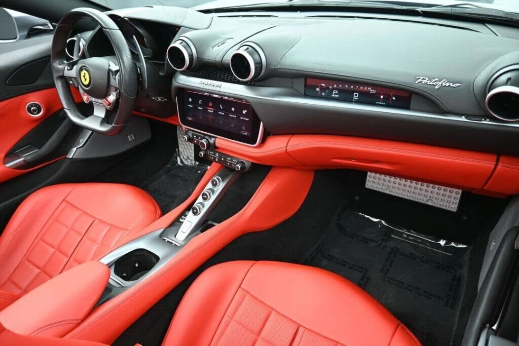 2019 Ferrari Portofino - Image 23 of 31