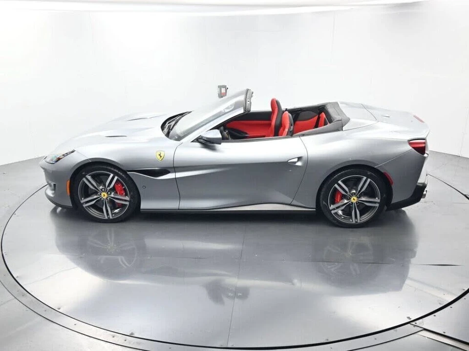 2019 Ferrari Portofino - Image 26 of 31