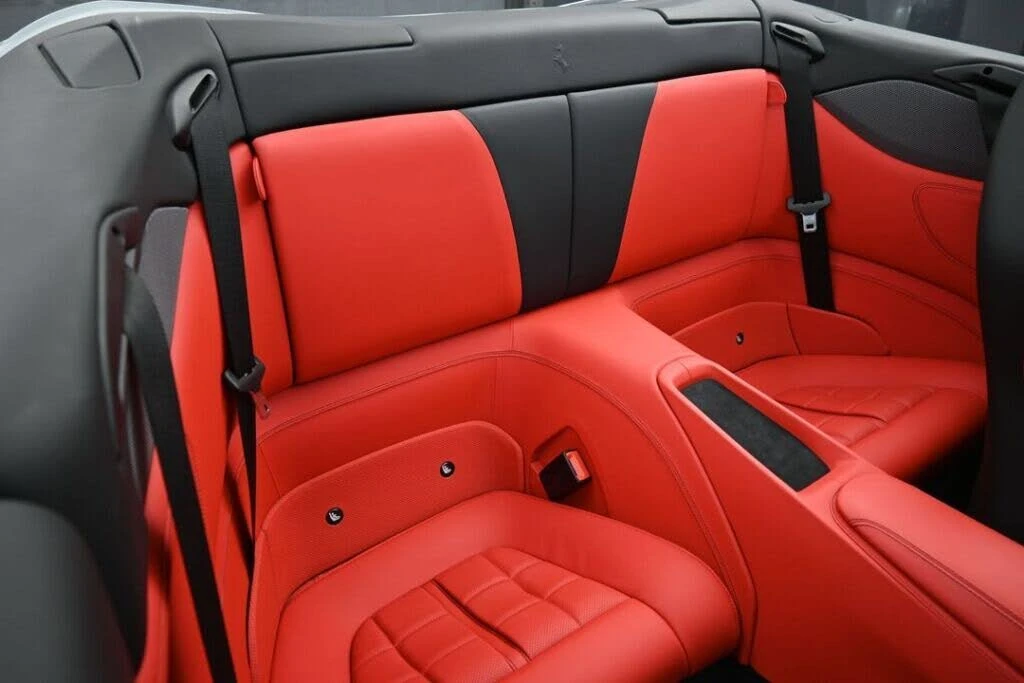 2019 Ferrari Portofino - Image 20 of 31