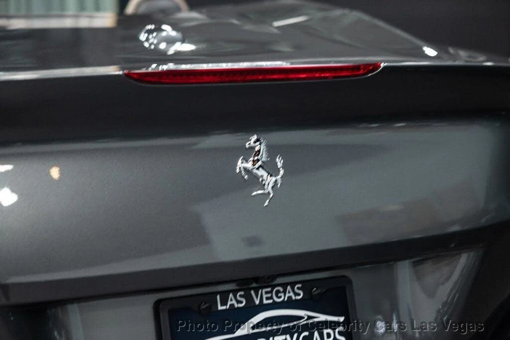 2019 Ferrari Portofino - Image 23 of 31