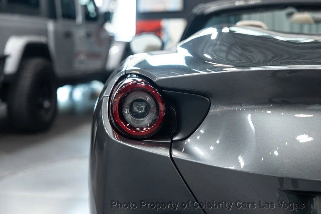 2019 Ferrari Portofino - Image 22 of 31