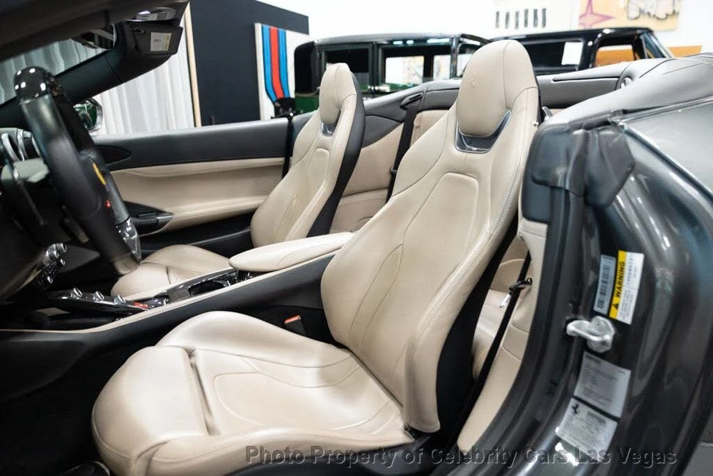 2019 Ferrari Portofino - Image 29 of 31