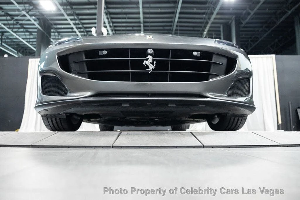 2019 Ferrari Portofino - Image 18 of 31