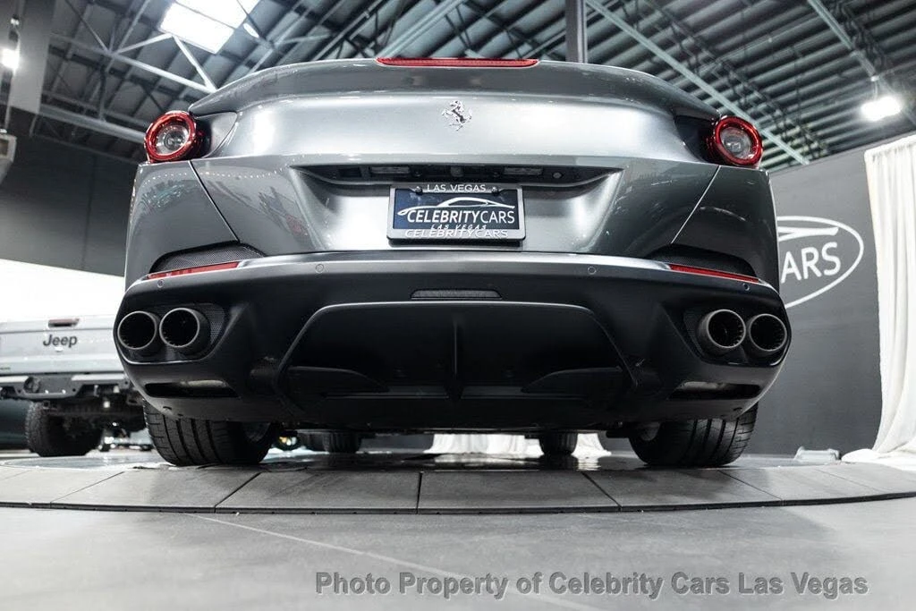 2019 Ferrari Portofino - Image 24 of 31