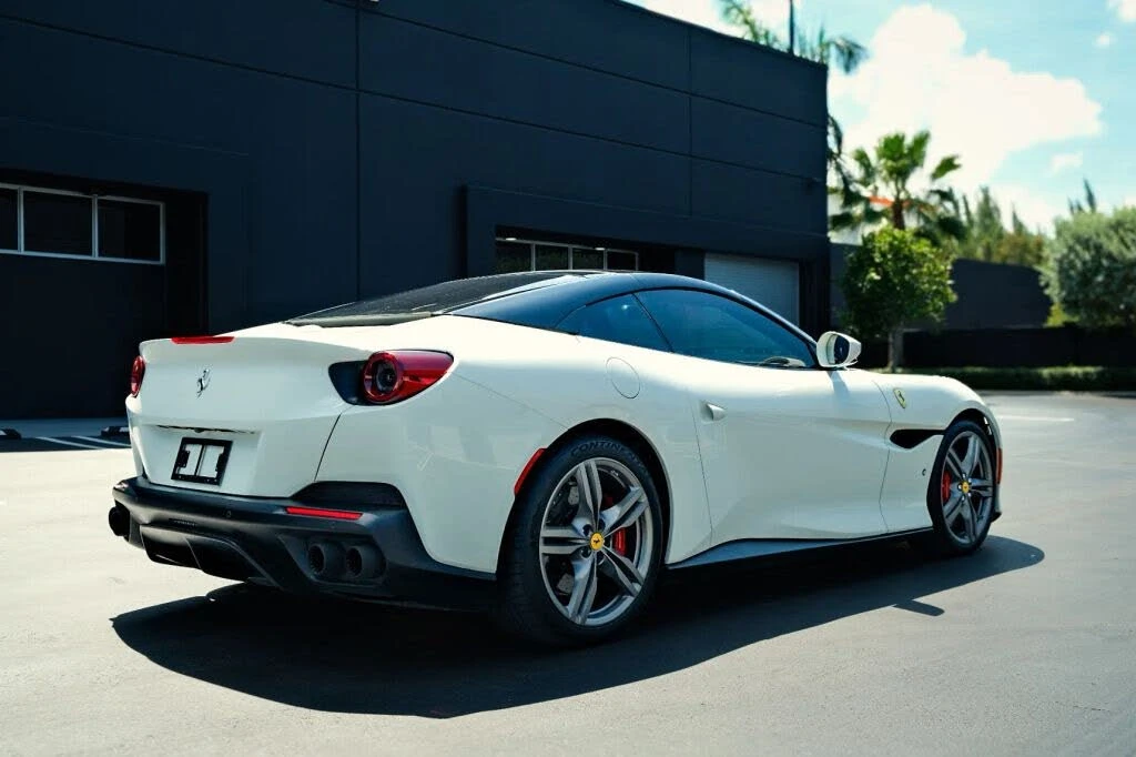 2019 Ferrari Portofino - Image 5 of 7