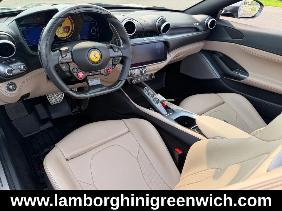 2019 Ferrari Portofino - Image 27 of 31