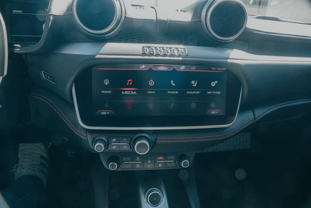 2019 Ferrari Portofino - Image 18 of 19