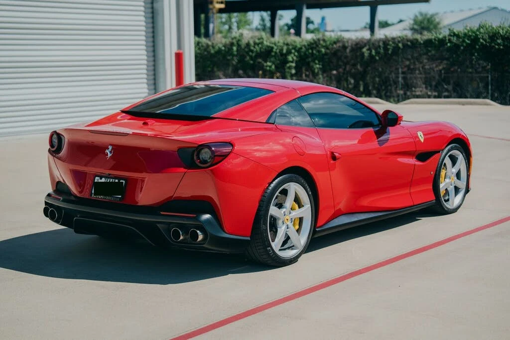 2019 Ferrari Portofino - Image 8 of 19