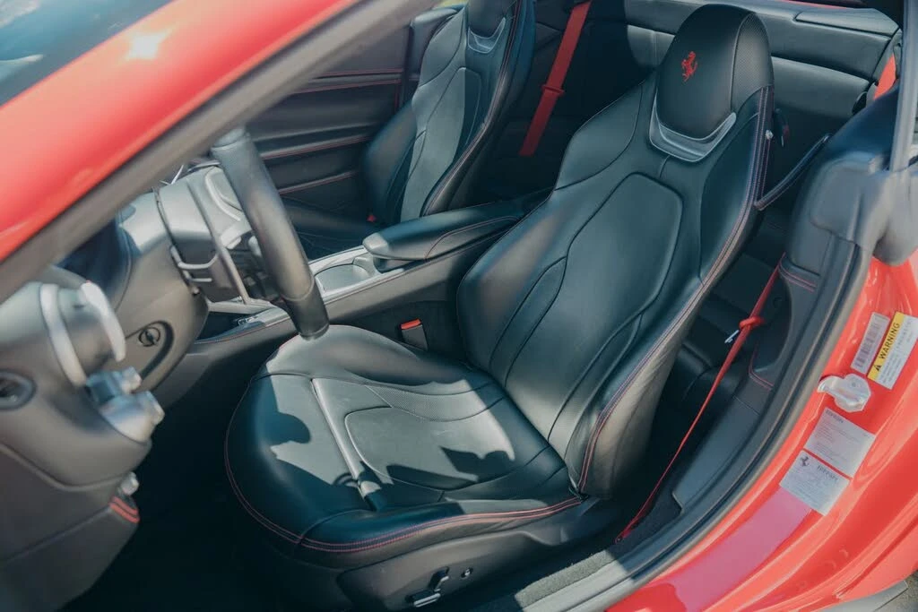 2019 Ferrari Portofino - Image 15 of 19