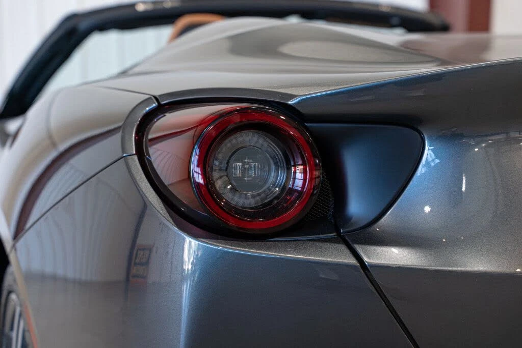 2019 Ferrari Portofino - Image 16 of 31