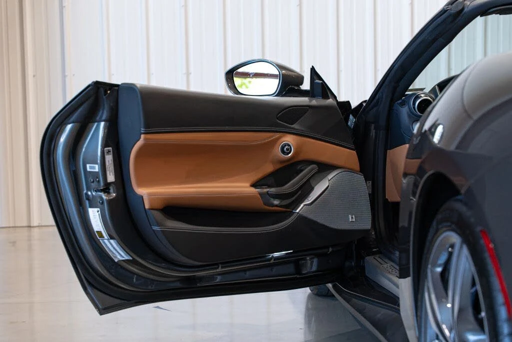 2019 Ferrari Portofino - Image 31 of 31
