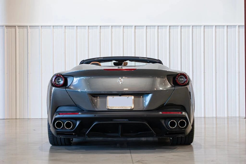2019 Ferrari Portofino - Image 14 of 31