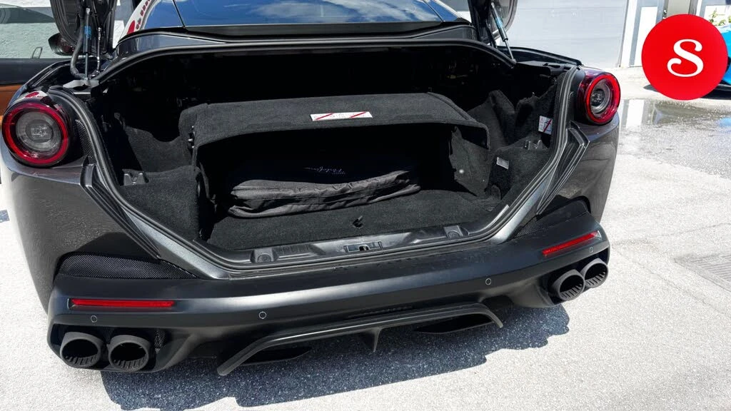 2019 Ferrari Portofino - Image 8 of 20