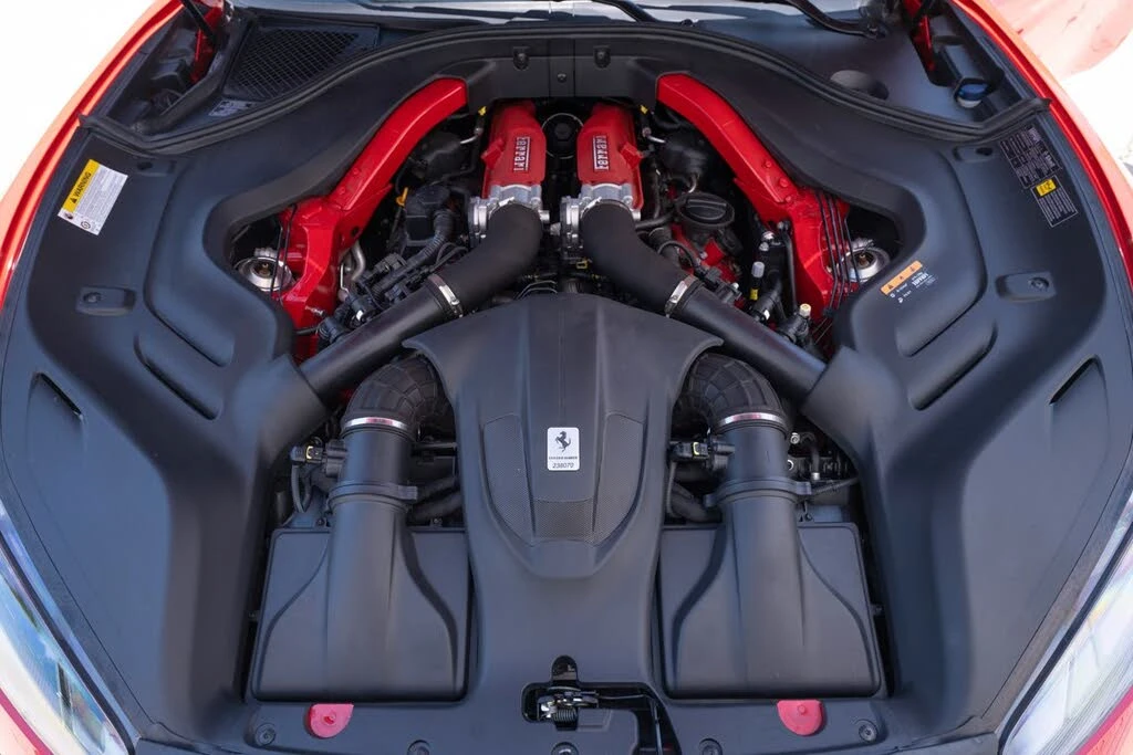 2019 Ferrari Portofino - Image 12 of 31