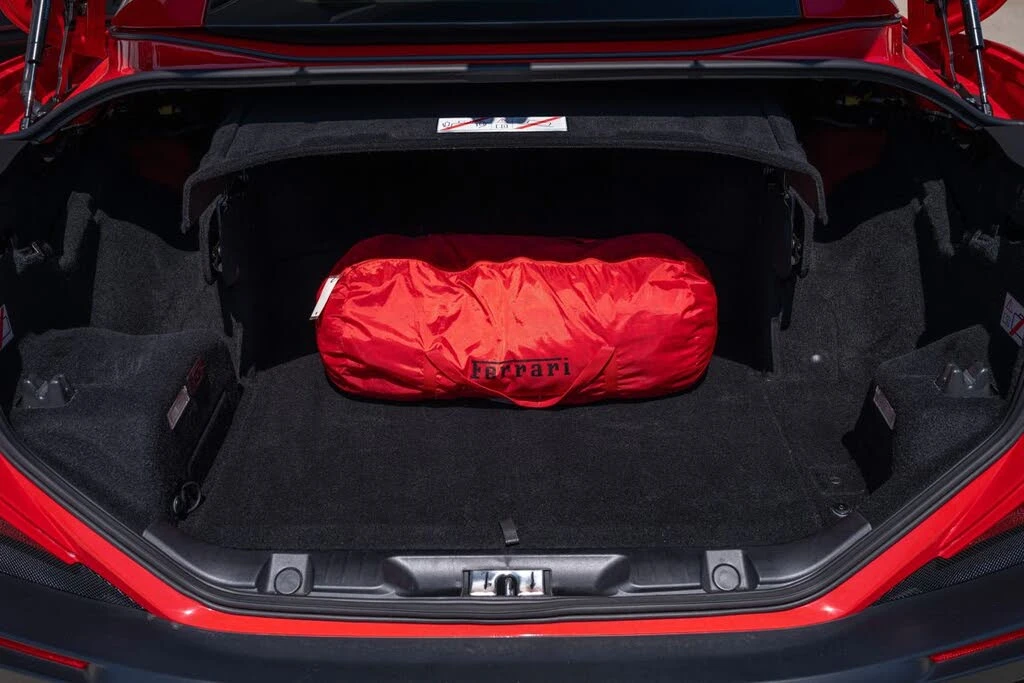 2019 Ferrari Portofino - Image 26 of 31