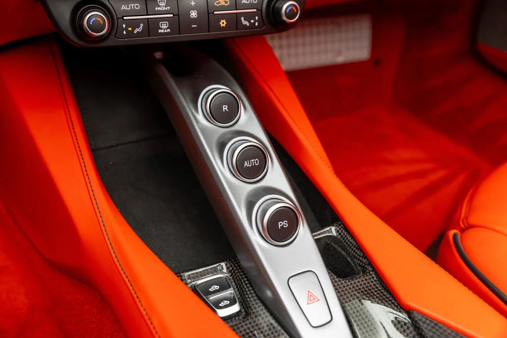 2019 Ferrari Portofino - Image 6 of 31