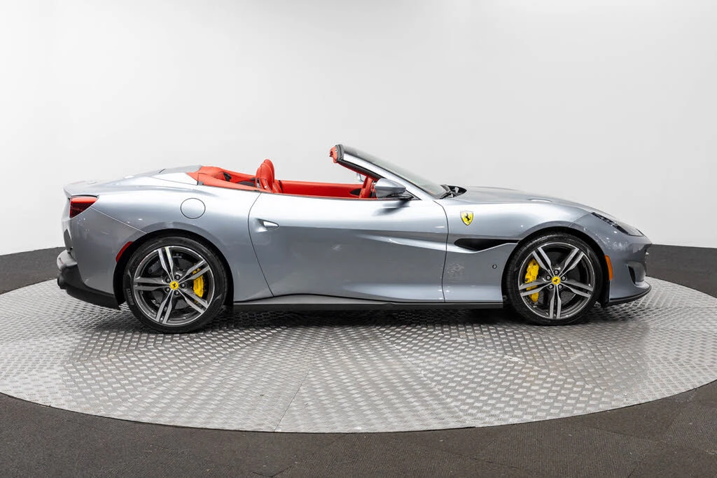 2019 Ferrari Portofino - Image 9 of 31