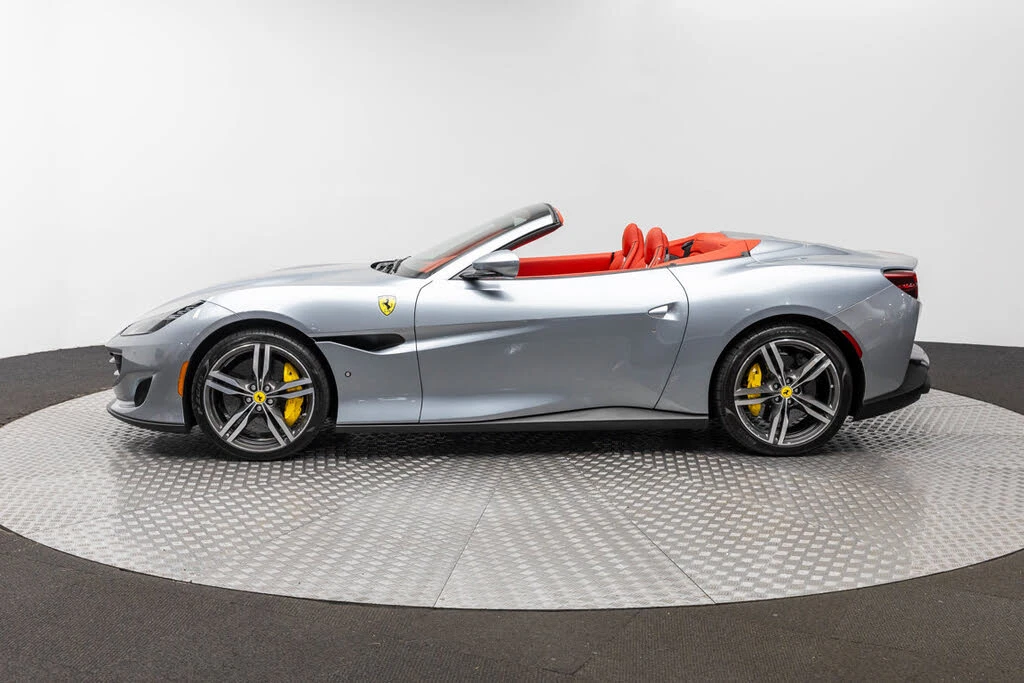 2019 Ferrari Portofino - Image 2 of 31