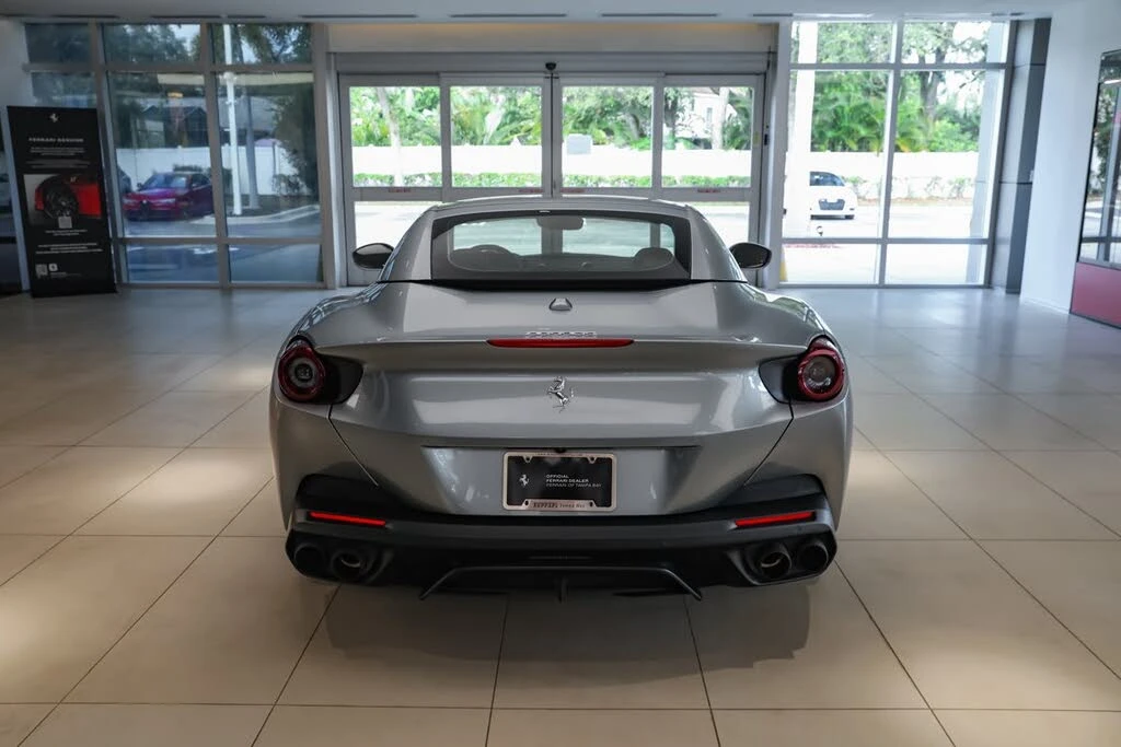 2019 Ferrari Portofino - Image 15 of 31