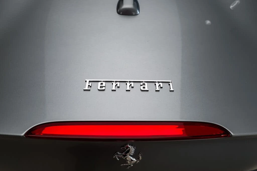 2019 Ferrari Portofino - Image 27 of 31