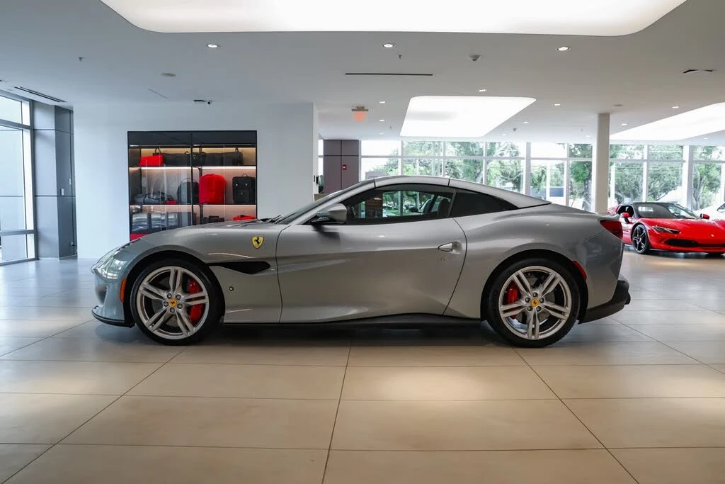 2019 Ferrari Portofino - Image 12 of 31