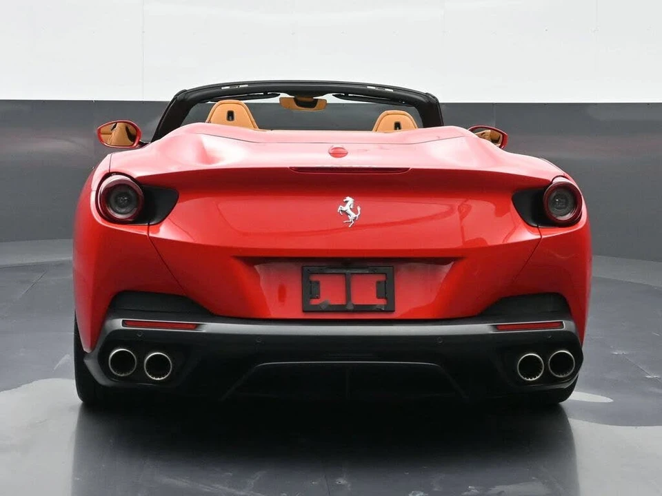 2019 Ferrari Portofino - Image 16 of 29