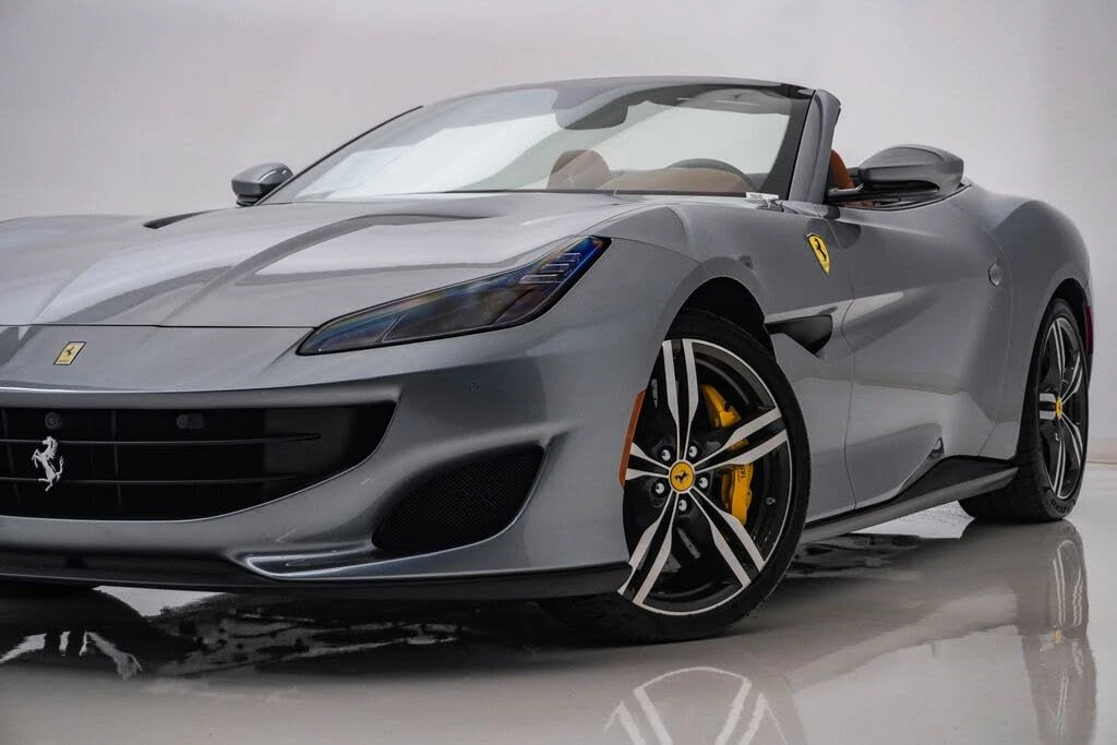 2019 Ferrari Portofino - Image 2 of 31