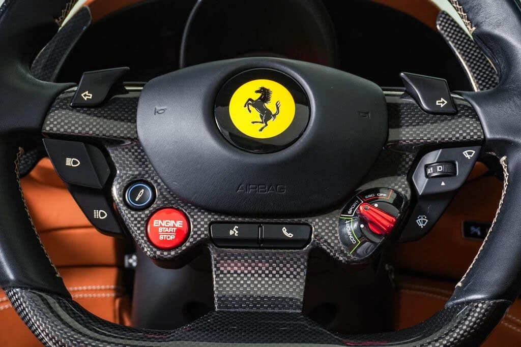 2019 Ferrari Portofino - Image 26 of 31