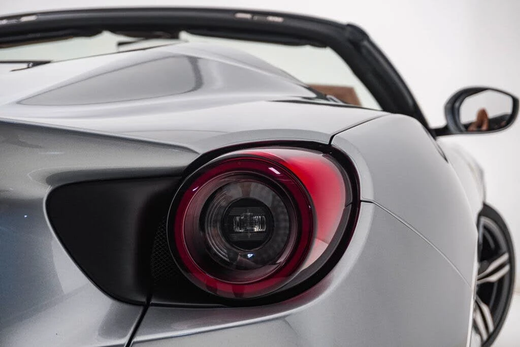 2019 Ferrari Portofino - Image 15 of 31
