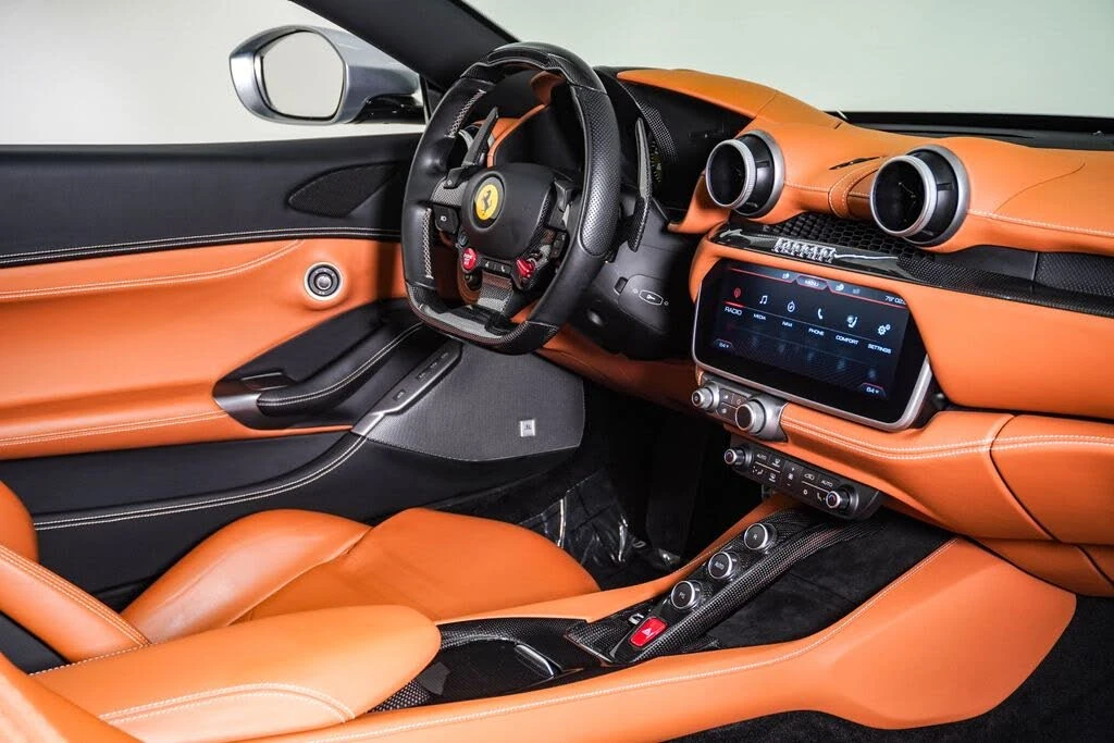2019 Ferrari Portofino - Image 16 of 31
