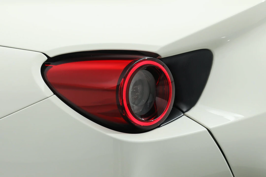 2019 Ferrari Portofino - Image 16 of 31