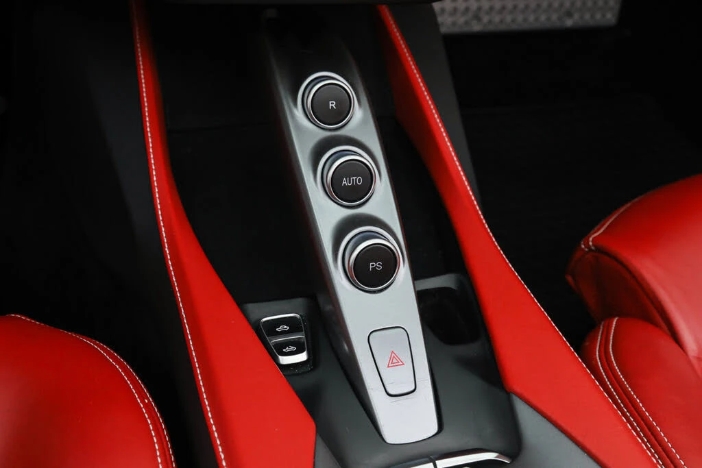 2019 Ferrari Portofino - Image 28 of 31