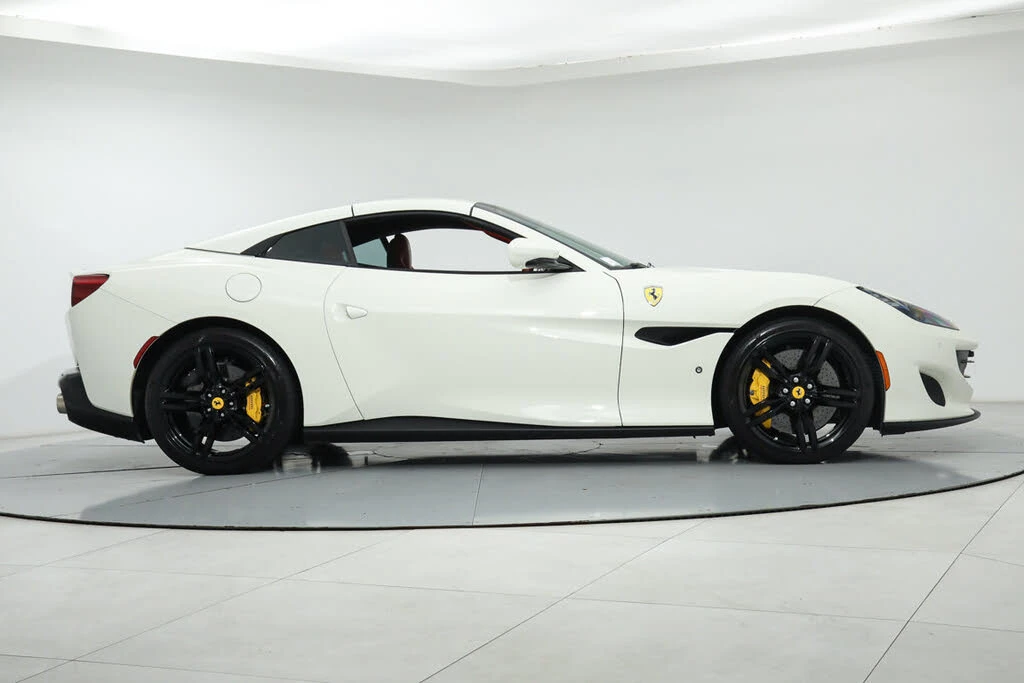 2019 Ferrari Portofino - Image 11 of 31