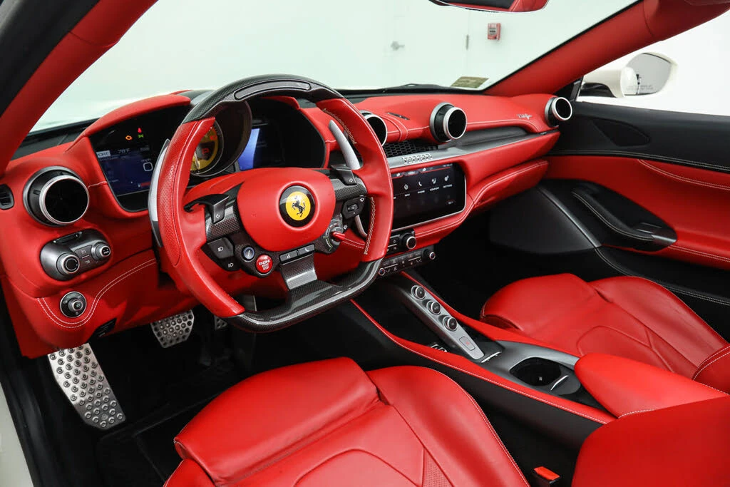 2019 Ferrari Portofino - Image 2 of 31