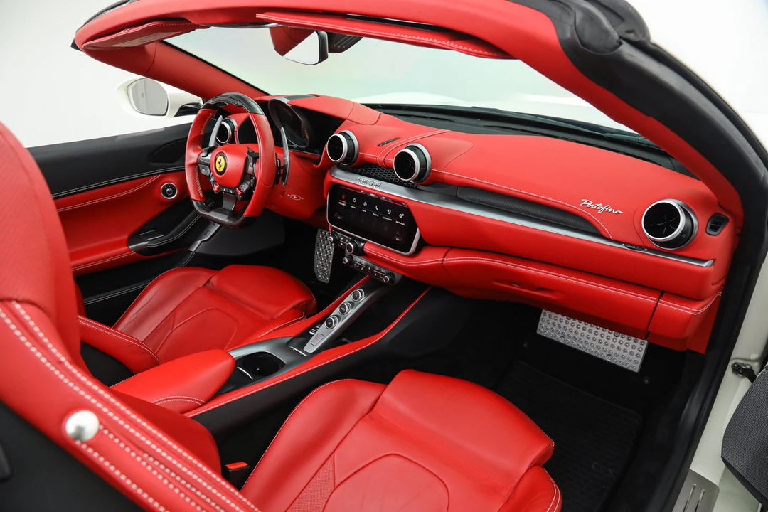 2019 Ferrari Portofino - Image 20 of 31