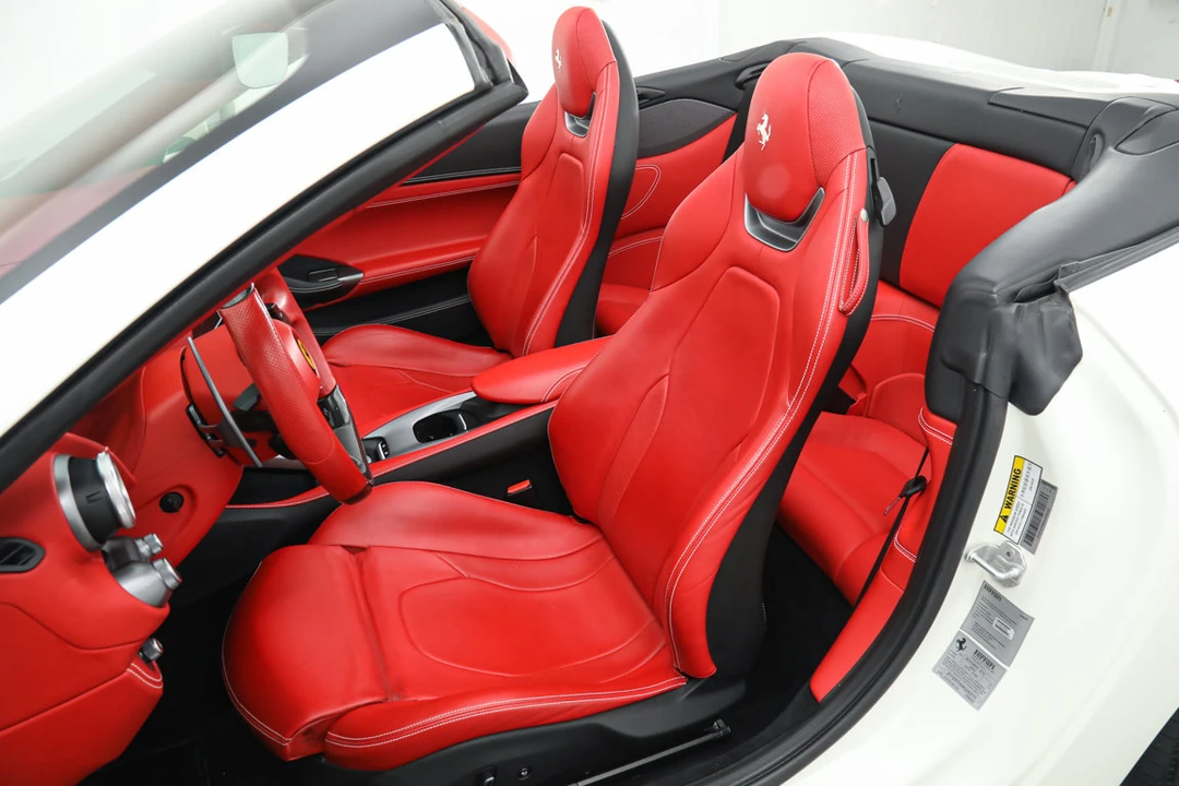 2019 Ferrari Portofino - Image 5 of 31