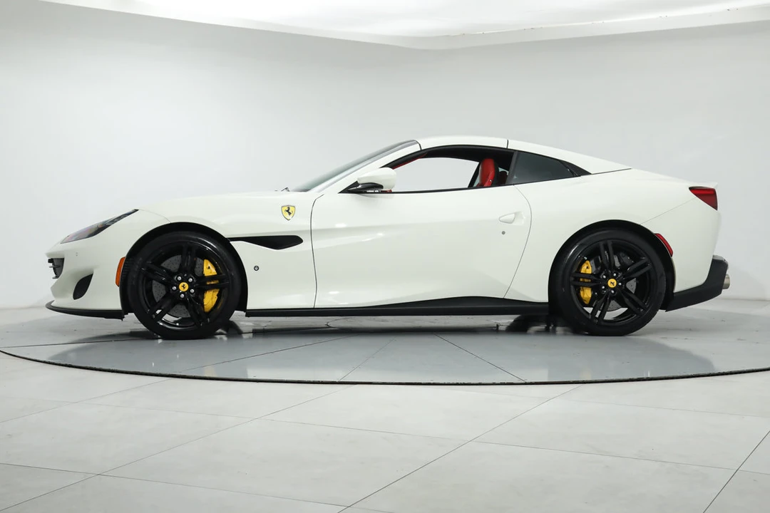 2019 Ferrari Portofino - Image 7 of 31