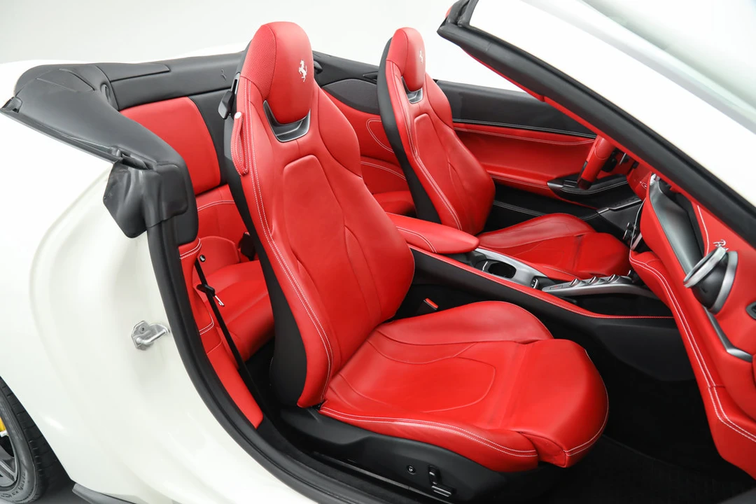 2019 Ferrari Portofino - Image 21 of 31