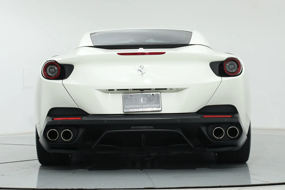 2019 Ferrari Portofino - Image 9 of 31