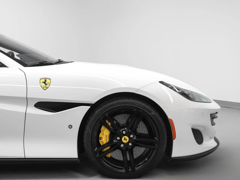 2019 Ferrari Portofino - Image 10 of 31