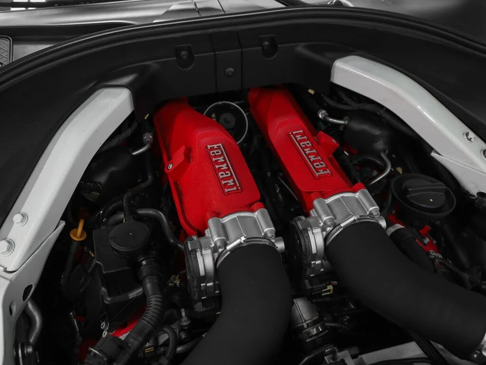 2019 Ferrari Portofino - Image 16 of 31