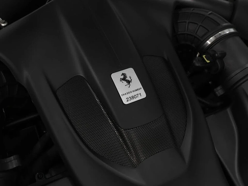 2019 Ferrari Portofino - Image 14 of 31
